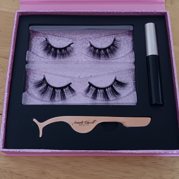 NEW Ashunta Sheriff Magnetieyes Luxury  Lash Set Drama Mags - Picture 2 of 4